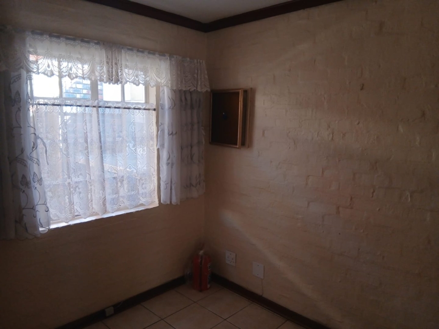 2 Bedroom Property for Sale in Pentagon Park Free State
